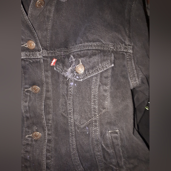 Black rhinestone studded Levi's Jean jacket - Picture 5 of 5